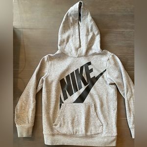 Boys Nike Hoodie 6/7